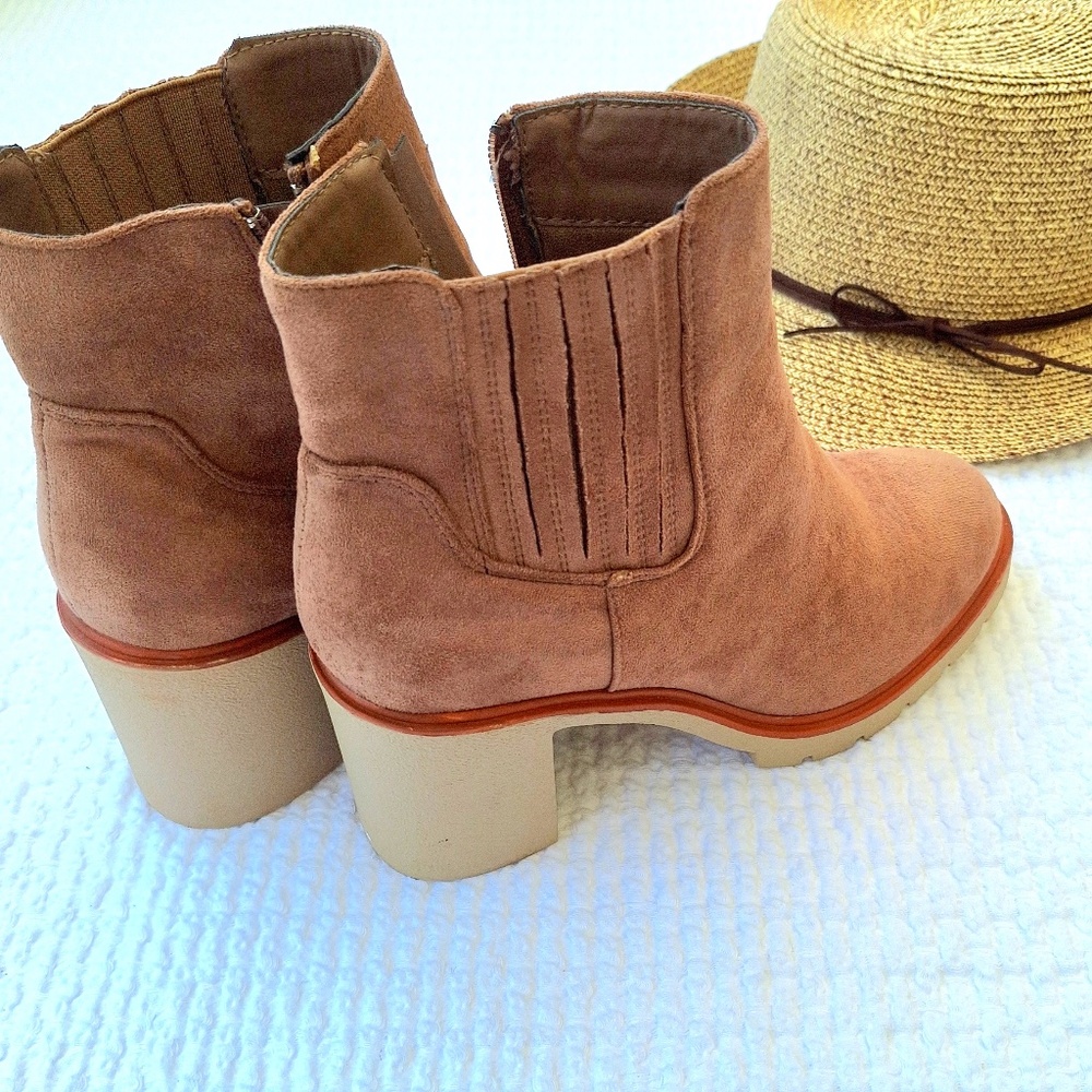 Pierre Dumas Cayley Boots - Size 7